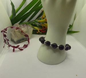 Beaded bracelet features large Purple Amethyst Gemstones set with silver spacers - Picture 1 of 7