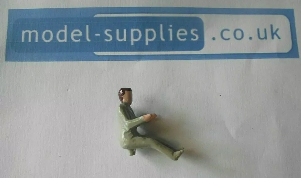 Dinky reproduction painted Grey metal Civilian driver - fits Dinky 131 & 132 - Image 1 of 1