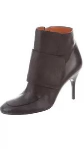 Stylish Lanvin Black Leather Round-toe Ankle Boots Size 40 / US 9 (reg $749); - Picture 1 of 5