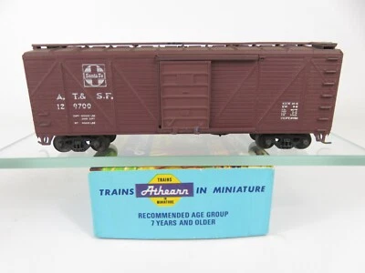 Vintage Roundhouse HO Scale 40' Wood Boxcar ATSF Santa Fe #129700 Kadee's - Image 1 of 4