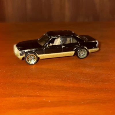 Hot Wheels 1981 ~ Mercedes 380 SEL ~ negro y dorado ~ Tailandia ~ usado Foto 1 de 4