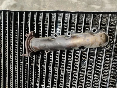 LEFT EXHAUST MANIFOLD 2000-2004 TOYOTA TACOMA - Imagem 1 de 4