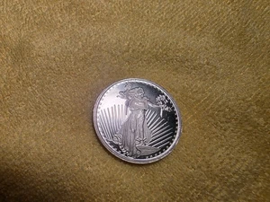 Silvertowne 1 oz Silver Round Commerative - Picture 1 of 2