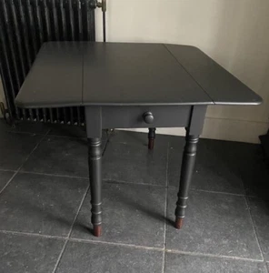 Antique Pembroke 2 Leaf Table Stunning Black With Original Wood Finish Feet - Picture 1 of 6