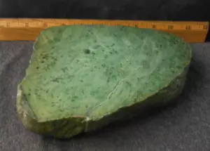 Washington State Tender Green Jade 1 1/2" Slab, Nearing 5 Pounds - Picture 1 of 3