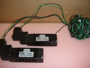 Lot of 2 PARKER B31VXB549C used pictured - Picture 1 of 4