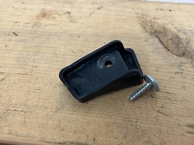 05-10 BMW E60 528xi 550i 530 DELANTERA DERECHA Puerta Plástico Cubierta Soporte 1527579 Foto 1 de 4