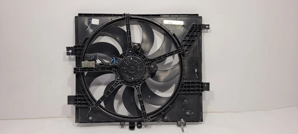 12 - 19 NISSAN VERSA Radiator Fan Motor Fan Assembly Hatchback Note CVT OEM - Image 1 of 4