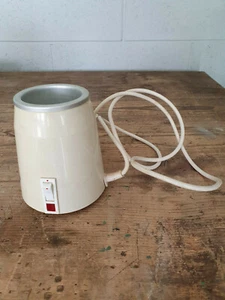 Scaldabiberon marca CHICCO anni 80 colore bianco usato 220v  - Foto 1 di 10