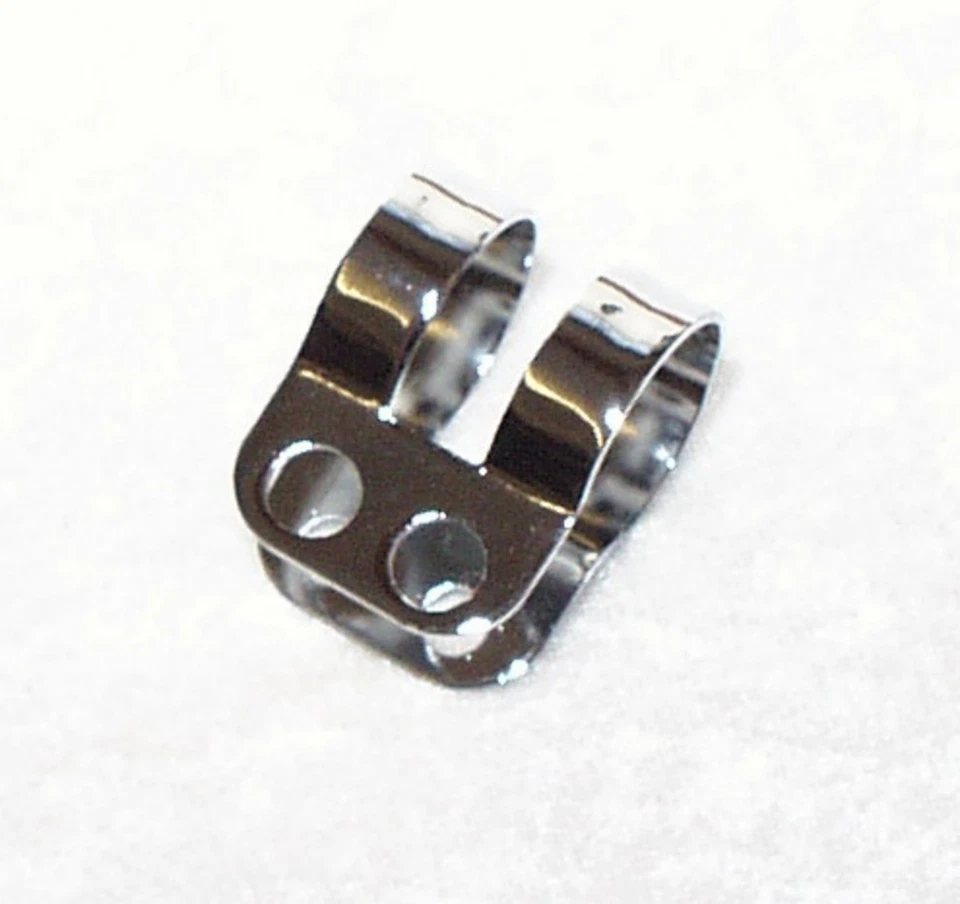 IFA BK 350.. 2X - SCHELLE FÜR GRIFFHEBEL VA - LINKS + RECHTS - NEU - 2072186* - Bild 1 von 1