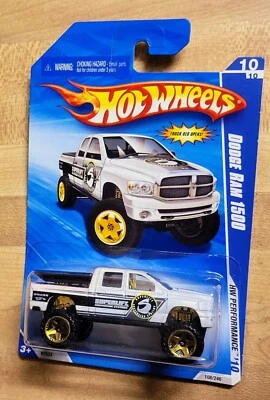 Dodge Ram 1500 108/240 Hot Wheels *HTF* 2010 HW Performance blanco con dorado 5S Foto 1 de 4