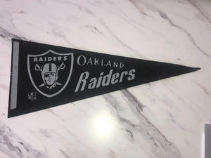 Vintage 1960's NFL Felt Pennant Oakland Raiders Old Logo  12" - Picture 1 of 2