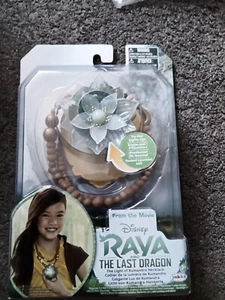 Disney Raya and the Last Dragon Light-Up Necklace - The Light of Kumandra S1/s67 - Picture 1 of 1
