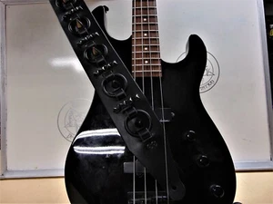 CORREA DE GUITARRA DE CUERO CON ANILLOS NEGROS DE LA VIEJA ESCUELA HEBILLA... (MDLS0400)... HELMUTH - Imagen 1 de 7