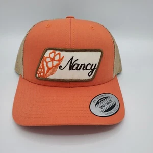 Vintage Nancy Name Aufnäher NEU Yupoong 6606 klassische Mütze Trucker Druckknopflasche Kappe genäht - Bild 1 von 7