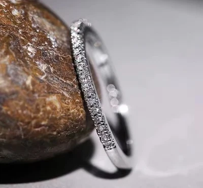 Anillo de boda de compromiso de plata de ley 925 circonita cúbica con cristales llamativos talla 7 Foto 1 de 4