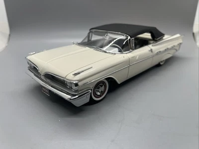 Danbury Mint 1959 Pontiac Bonneville Convertible 1/24 Diecast Scale Display/box - Image 1 of 4