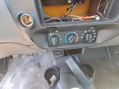 2004 福特 Ranger 二手气候控制交流装置 655-01654 172K 英里 — 第 1/4 张图片