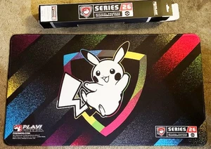 Playmat Play Pokemon Championship Serie 26 - Esclusivo Pikachu Regionale - Foto 1 di 1