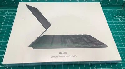 Apple Smart Keyboard Folio iPad Air 4-5 11-inch iPad Pro 1,2,3 Gen MXNK2LL/A NEW - Image 1 of 4