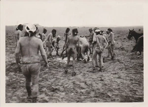 1933 Press Photo Navajo Indian Tribe dancing in mud putting victim in mud bath - Picture 1 of 2