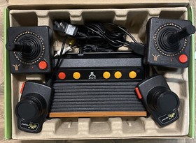 Atari Flashback 7 Classic Game Console Deluxe 101 Games