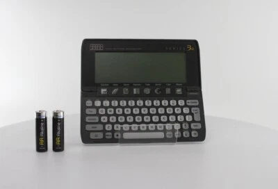 Vintage Psion Series 3a 512k Palmtop Handheld Computer (1600 0041 01) - Image 1 of 3