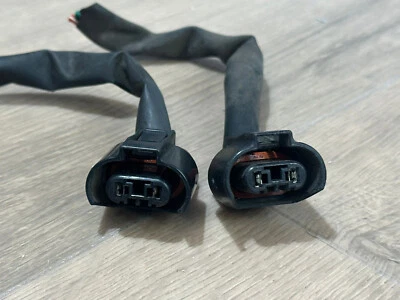 2012-2015 Toyota Prius C for Headlight High Beam Bulb 9005 HB3 Connectors Qty 2 - Image 1 of 4