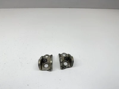 Juego de soportes de montaje para reposapiés Honda CRF250R 2009 OEM lado L/R Foto 1 de 3