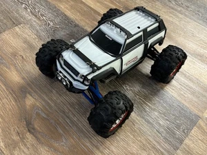 Traxxas Summit 1/16 VXL 4WD RTR Monster Truck - Picture 1 of 17
