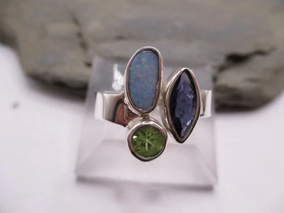 Hübscher Design Ring 925 Sterlingsilber Opal Peridot grün Iolith blau Rg 57/17 - Bild 1 von 4