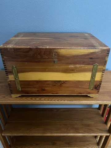 Antique Small Pine And Cedar Chest Dovetail Needs Hardware And Attention Unique Cover
