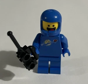 LEGO Película 2 Benny - Sonrisa / Minifigura de miedo tlm107 70841 Envío y devolución gratuitos del Reino Unido - Imagen 1 de 6