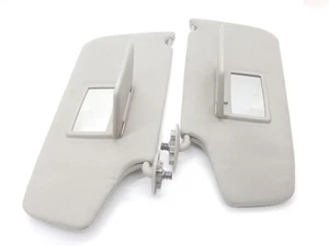 2006-2010 Commander OEM Sun Visor Set Mirrors - No Lights DRIVER/PASSENGER Gray - Picture 1 of 4