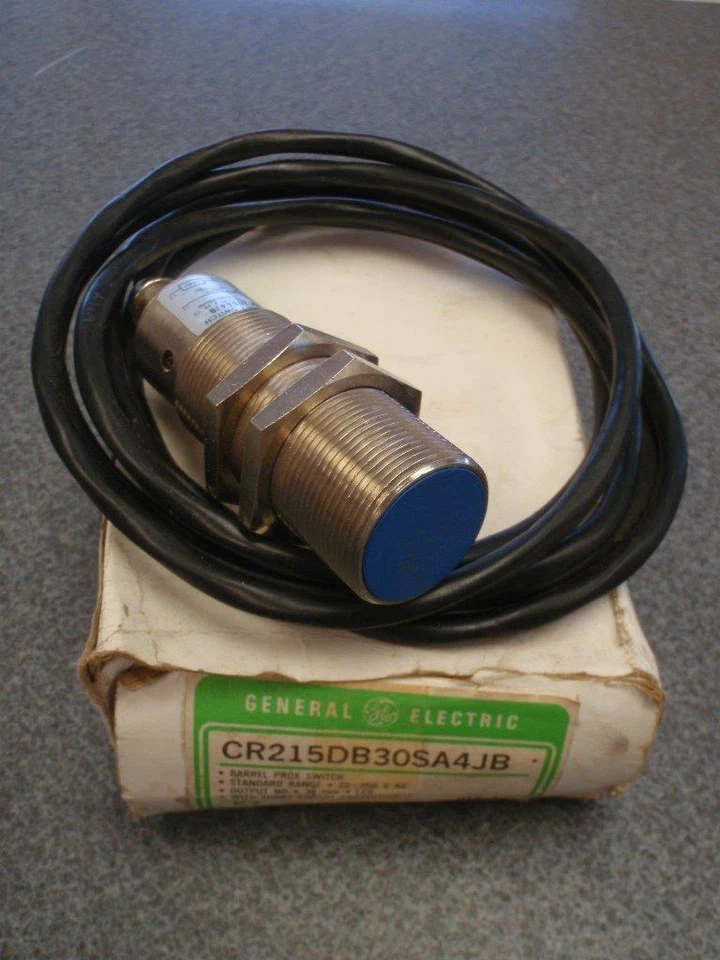 INTERRUPTOR DE PROXIMIDAD GENERAL ELECTRIC CR215DB30SA4JB 20-250V Foto 1 de 1