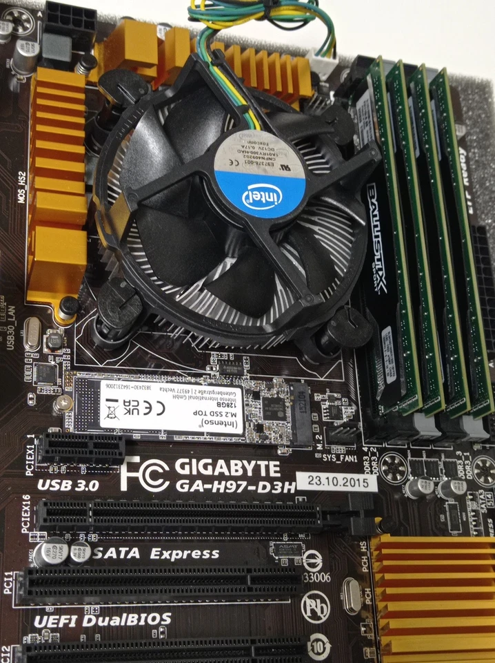Gigabyte GA-H97-D3H + Intel i5-4690K + Kühler + 16GB RAM + neue M.2 SSD + Win 11 - Bild 1 von 4