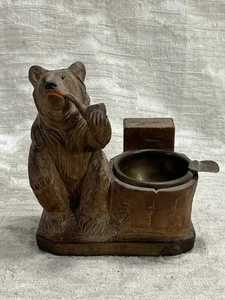 Antico posacenere vintage Foresta Nera in legno intagliato orso pipa fumo -- 8085 - Foto 1 di 12