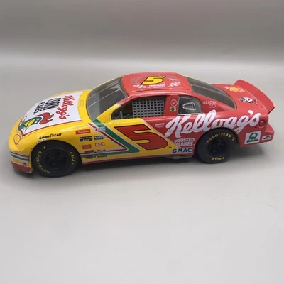 Vintage Terry Labonte Diecast Car 1:24 1996 Kelloggs #5 NASCAR Monte Carlo - Image 1 of 4