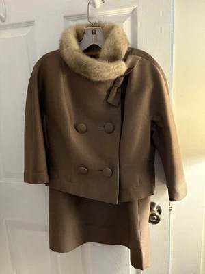 Vintage 60’s Kramers Wool / Silk Blend Ladies Suit Mink Collar Mint Cond. Sz. 2 - Image 1 of 4