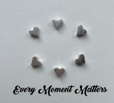 25 x Tibetan Silver HEART SPACER PLAIN HEART 8x7mm Beads Charms - Image 1 of 4