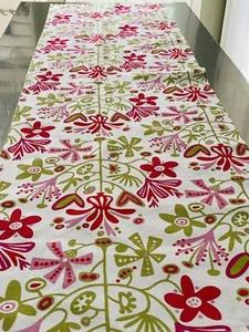 Klippan Table Runner White w Floral Reds Pinks Green Linen Cotton Blend 17 x 55” - Picture 1 of 6