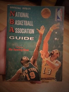 1970 - 1971 NBA NOTICIAS DEPORTIVAS GUÍA OFICIAL DE LA ASOCIACIÓN NACIONAL DE BALONCESTO  - Imagen 1 de 12