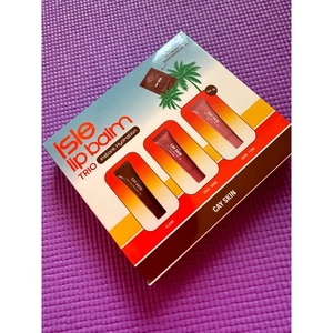CAY SKIN Isle Lip Balm SPF 30 UV protection Holiday Lips Trio NEW non sticky - Foto 1 di 3