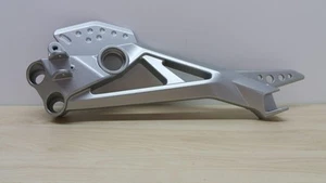 Piastra Portapedana Sinistra Originale Ducati Monster 620 cod. 82410982B - Picture 1 of 5