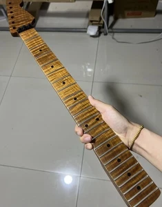 floyd nut 4a Roasted flame maple 22frets electric guitar neck Radius: 14 inches - Picture 1 of 2
