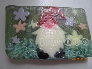 Nuovo Bacino Disney Springs Saponette Giardino Gnomo Frutta Dolce Cereali Set di 4 - Foto 1 di 4