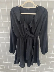 Mini Vestido Express Negro con Volantes Talla XS Cintura Elástica Imitación Envoltura Poliéster Satinado - Imagen 1 de 8