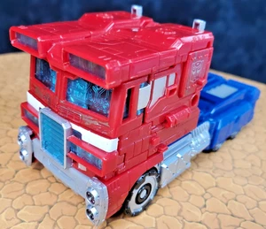 Transformers Siege Optimus Prime Voyager War for Cybertron - Picture 1 of 4