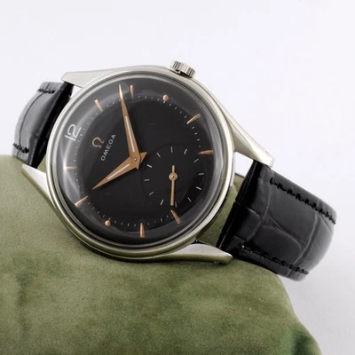 EXCELLENT BLACK OMEGA REF 2505 MANUAL WIND JUMBO SIZE AUTHENTIC 1950 GENTS WATCH - Image 1 of 4