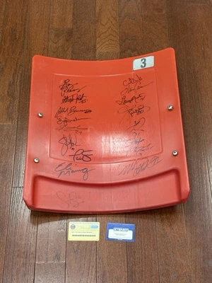 New York Giants All Time Greats Autographed Stadium Seat - Steiner 17 Signatures - Image 1 of 4